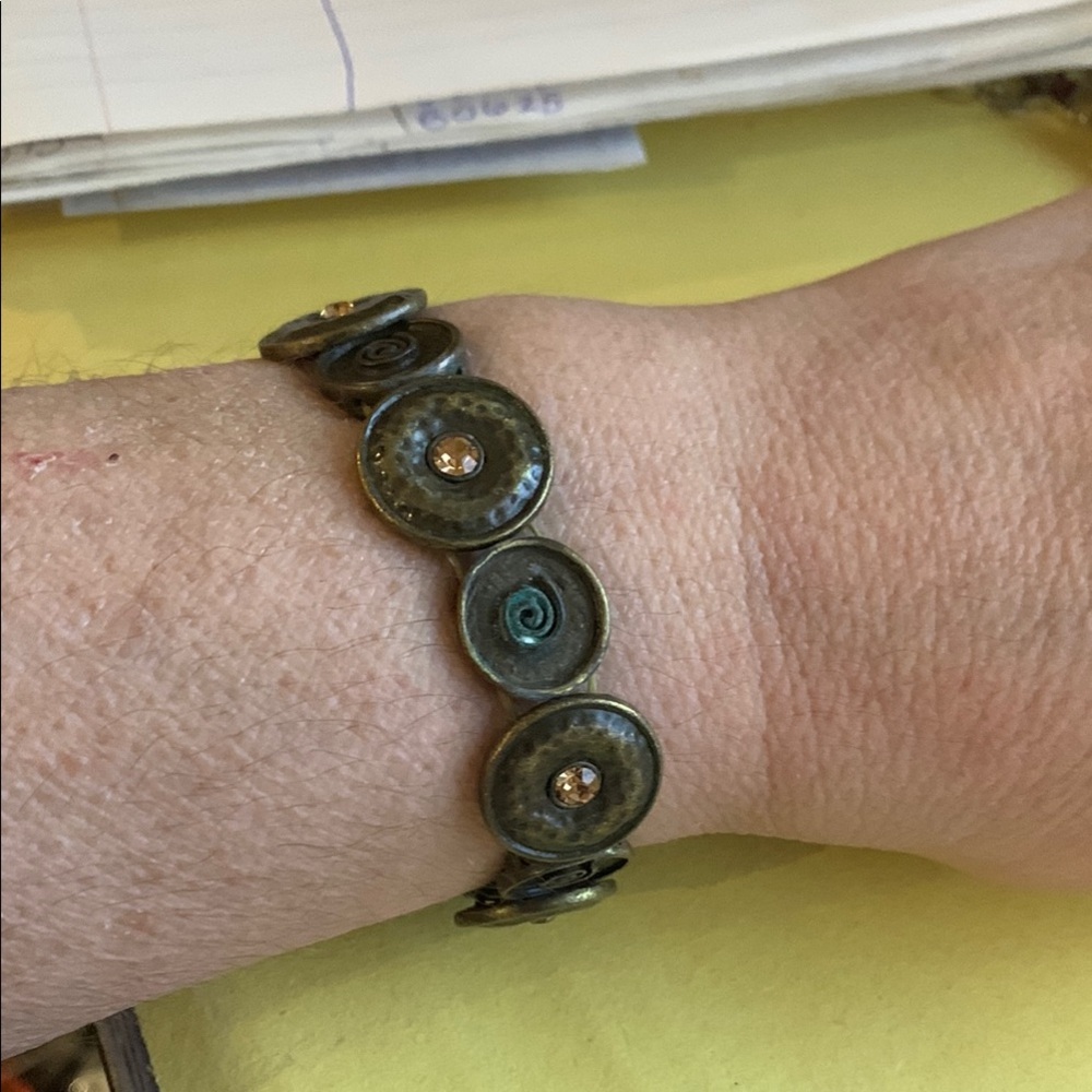 Unique Circular Stone Bracelet
